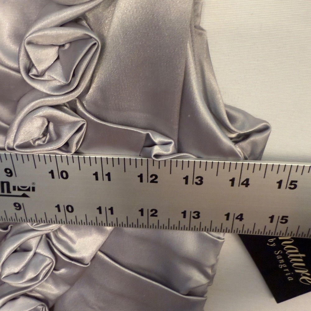 NWT Signature by Sangria Silver Sleeveless Ruched Rosette Sheath Dress - Size  6 - Picture 5 of 9